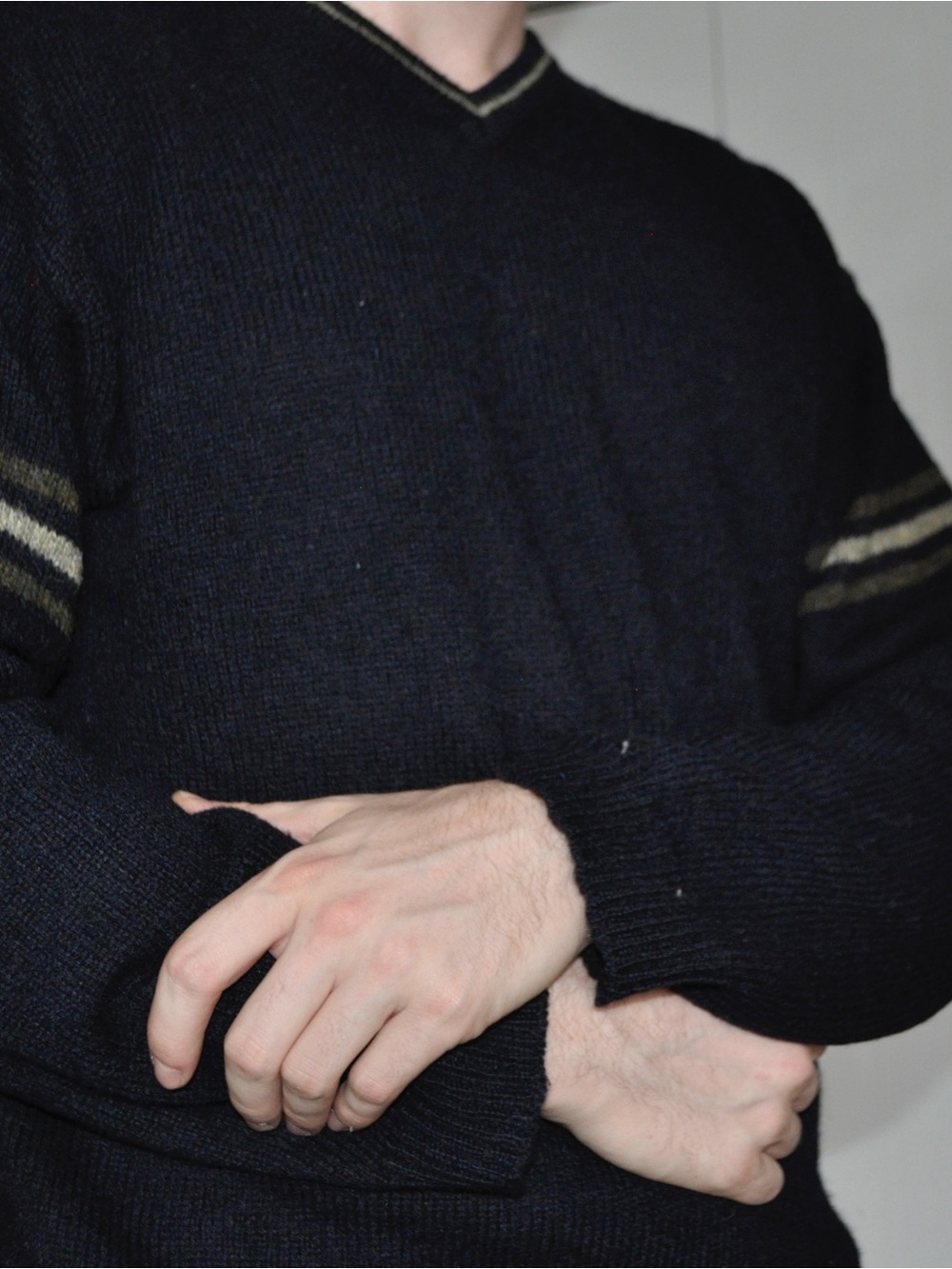 Abercrombie & Fitch Navy V-Neck Sweater with Cream Contrast Trim - Picture 3 of 5